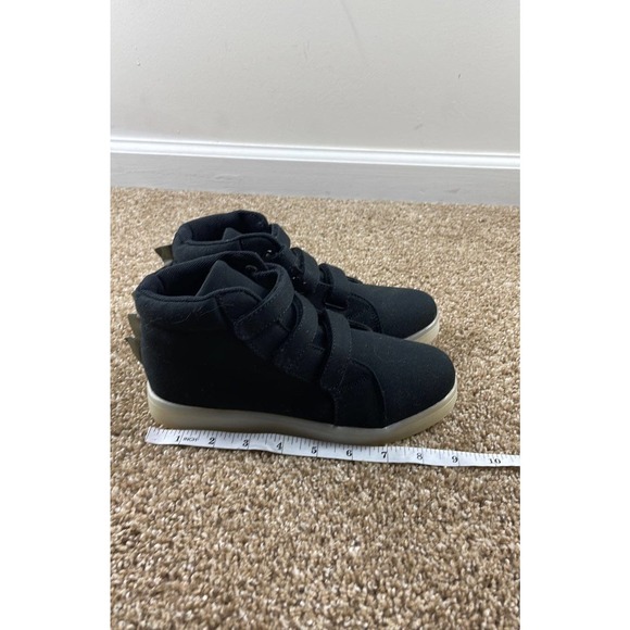 Light up Fab Kid  Dinosaur Sneakers - Picture 3 of 4